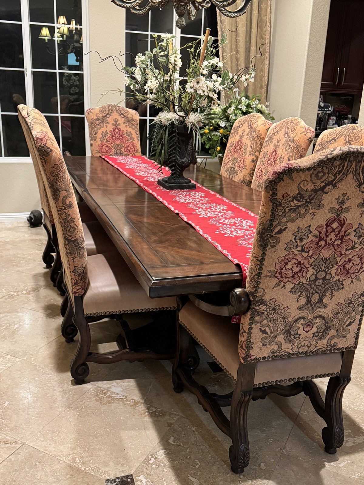 Dining Table set All Solid Wood. Table Extendable With 8 Chairs