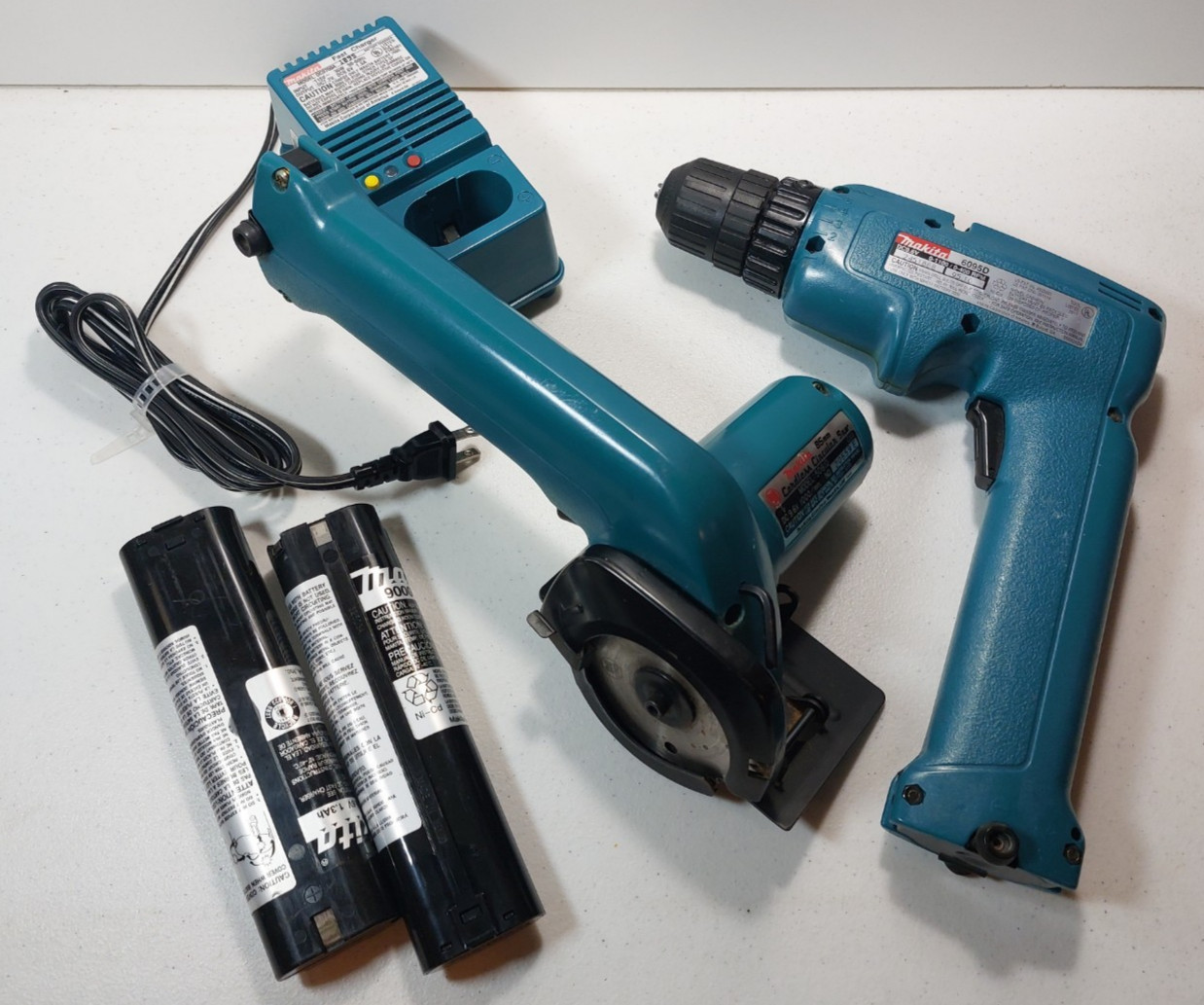 Lot of  2 Vintage Makita Power Tools 6095D Drill & 508ID Cordless Circular Saw