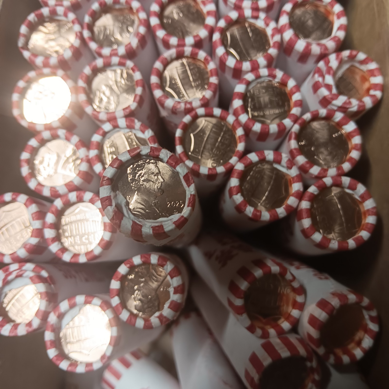 (1) New Sealed 2025 D Lincoln Shield Cent Penny Roll.