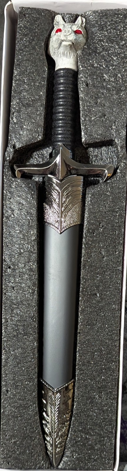 Wolf Head Dagger
