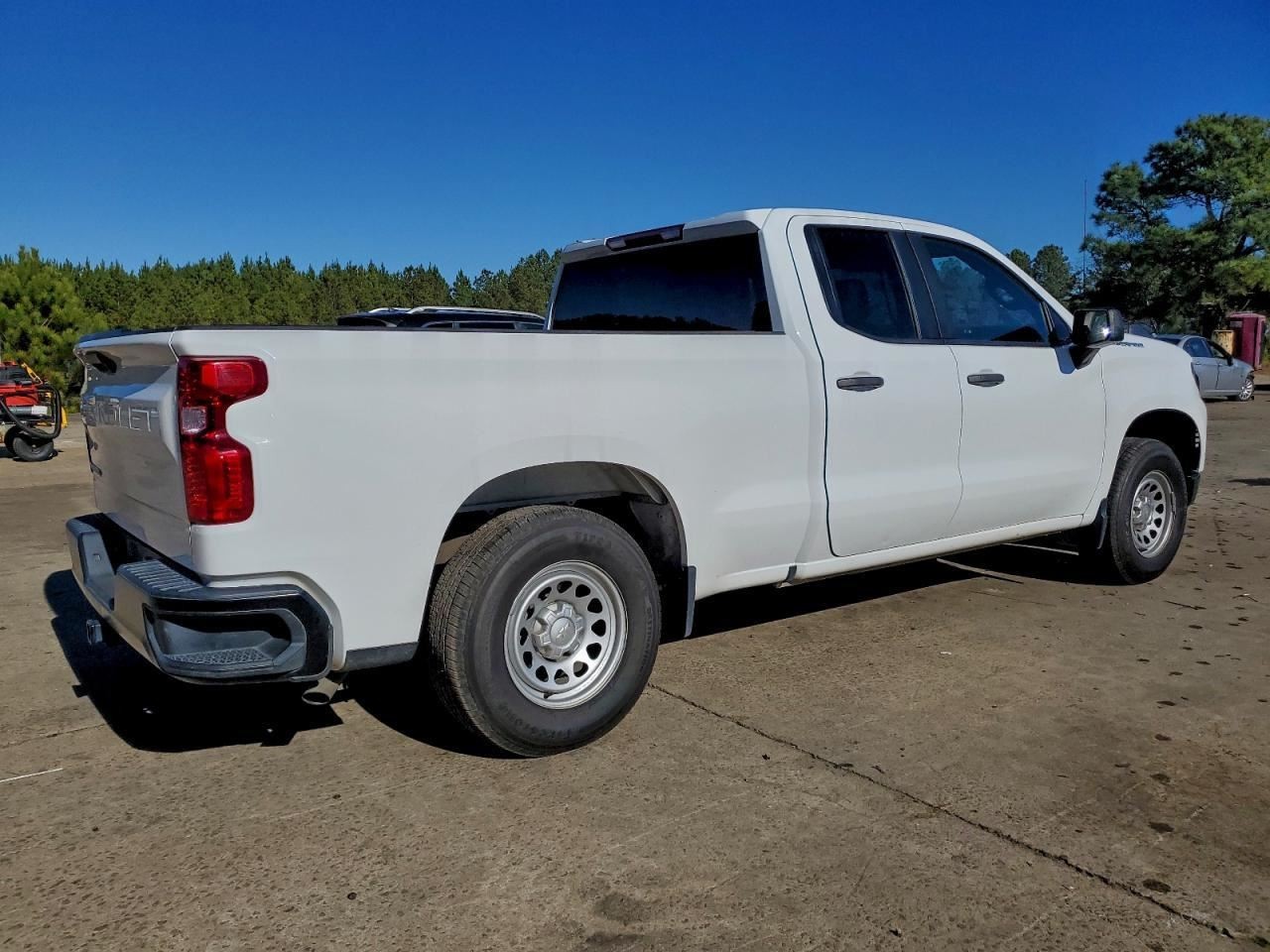 SILVRDO15 2023 Glove Box 4988980