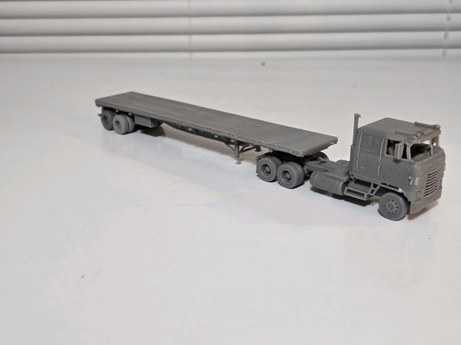 N Scale 48ft 2 Axle Utility Flatbed Trailer Undecorated Kit 3d Printed