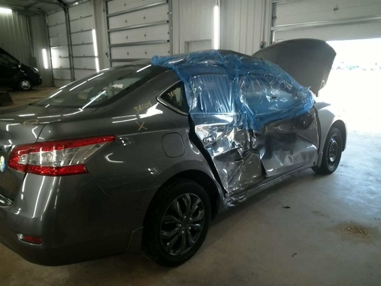 Driver Left Front Spindle/Knuckle Fits 11-25 LEAF 104814740