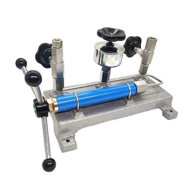 Calibrator for Pressure Source Verification Units on Hydraulic Test Benches