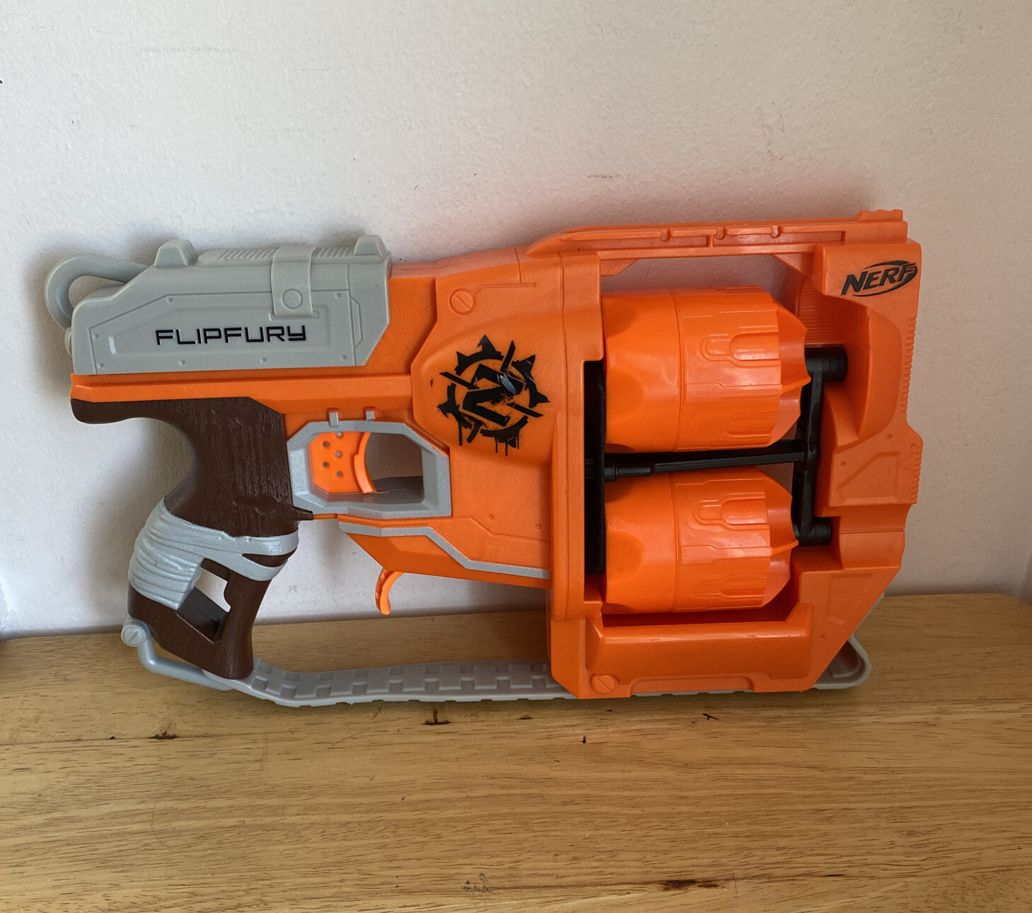 NERF Gun ZOMBIE STRIKE FLIPFURY Holds 12 Shots No Darts
