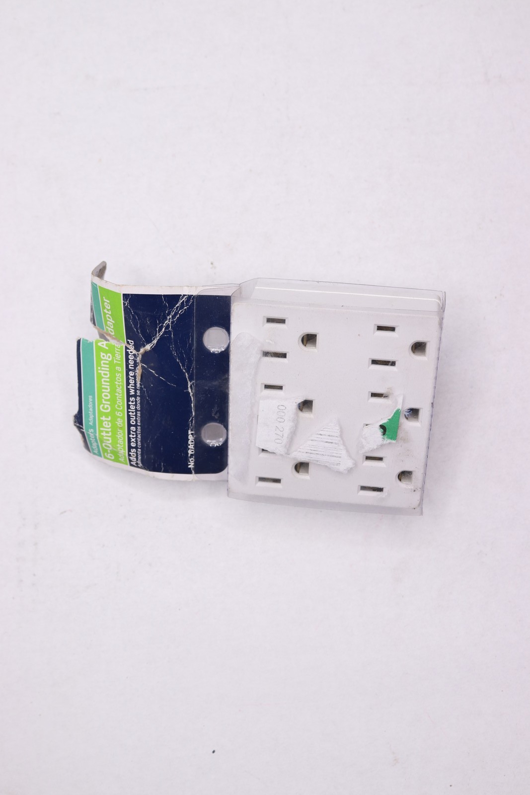 Leviton Six-Outlet Grounding Adapter White 15A 125V 6ADPT