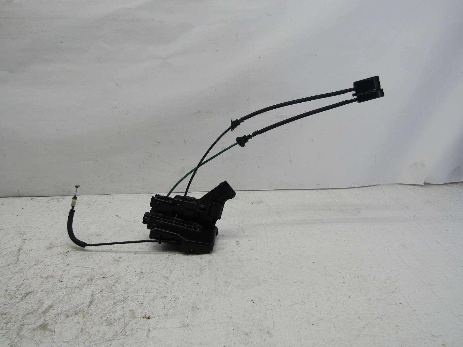 Door Lock Latch BORREGO 2009 Right Passenger Side Rear Power Actuator OEM