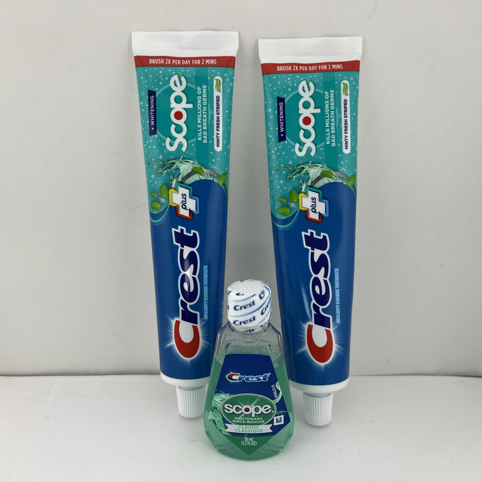 Crest + SCOPE Whitening Toothpaste Minty Fresh Striped, 5.4oz 2PK + Travel Scope
