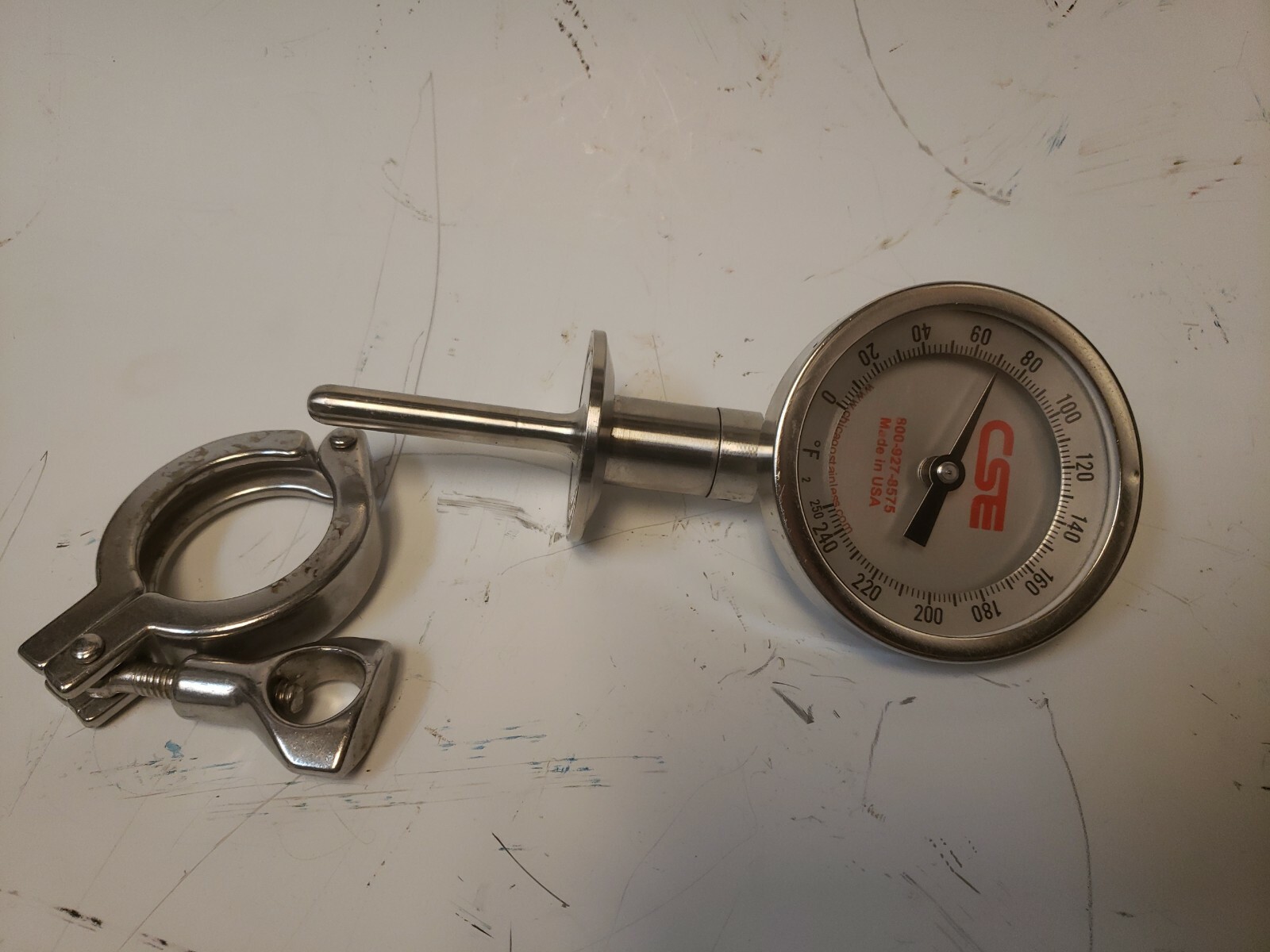CSE THERMOMETER, BI-METAL, BOTTOM MOUNT, 0- 250F, CLAMP ON USED