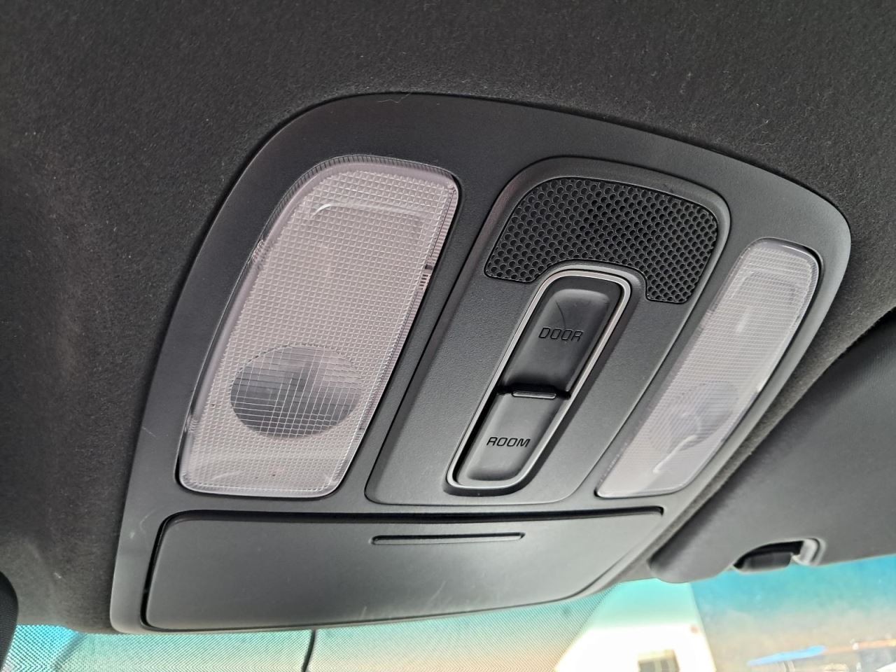SOUL 2014 Glove Box 4903453