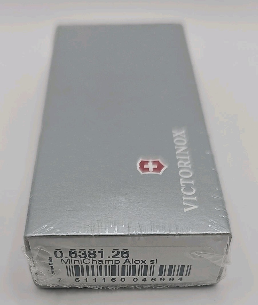 Victorinox WorkChamp Lockblade Tool & Minichamp Alox Argent