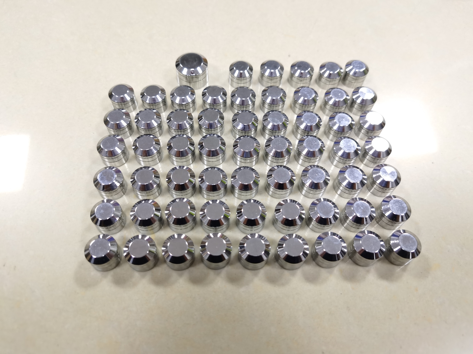 60pcs Chrome Engine Topper Bolt Cover Caps For Harley Dyna Softail Road Glide