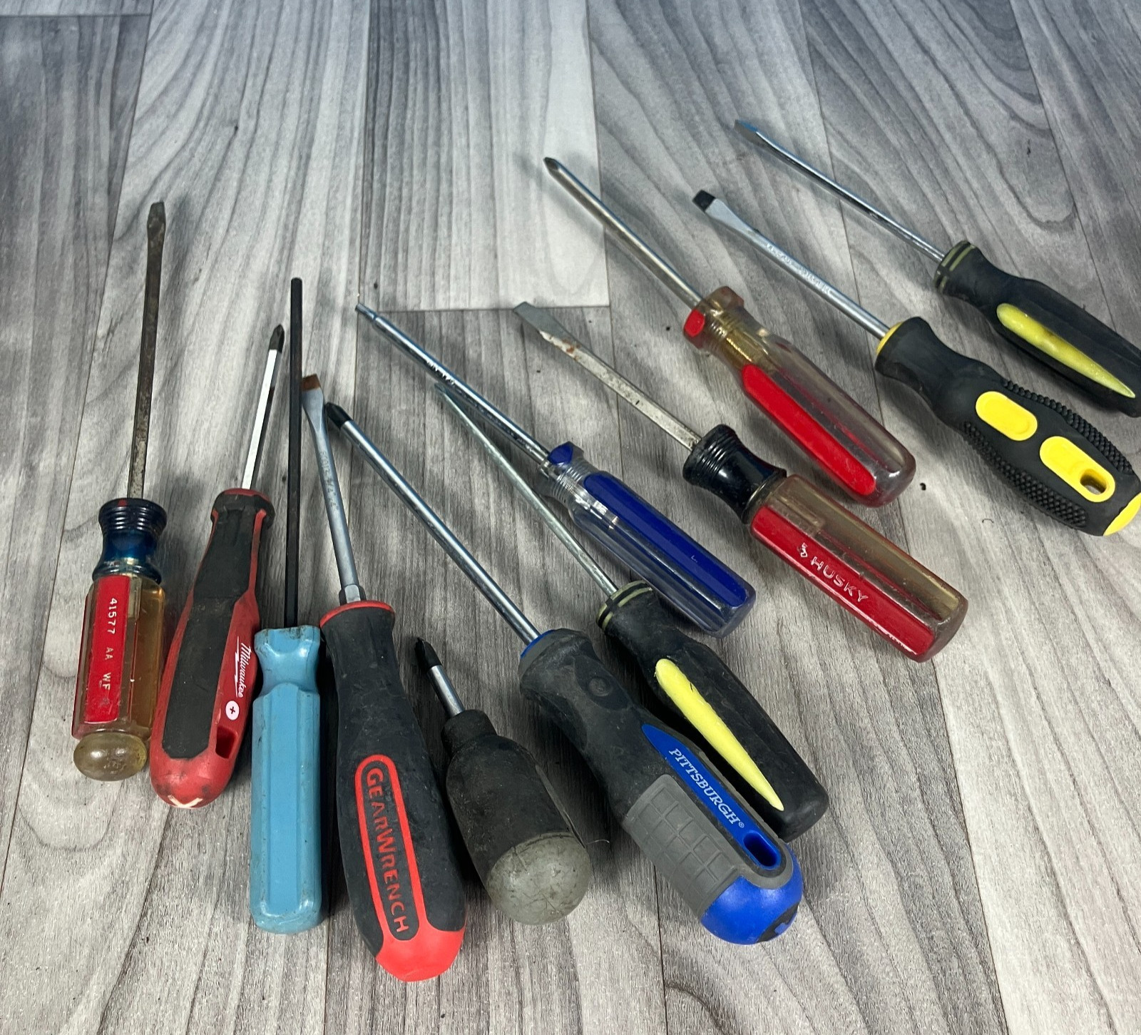 Lot of 12 screw drivers Different Brands & Sizes Craftsman Durolast Stanley