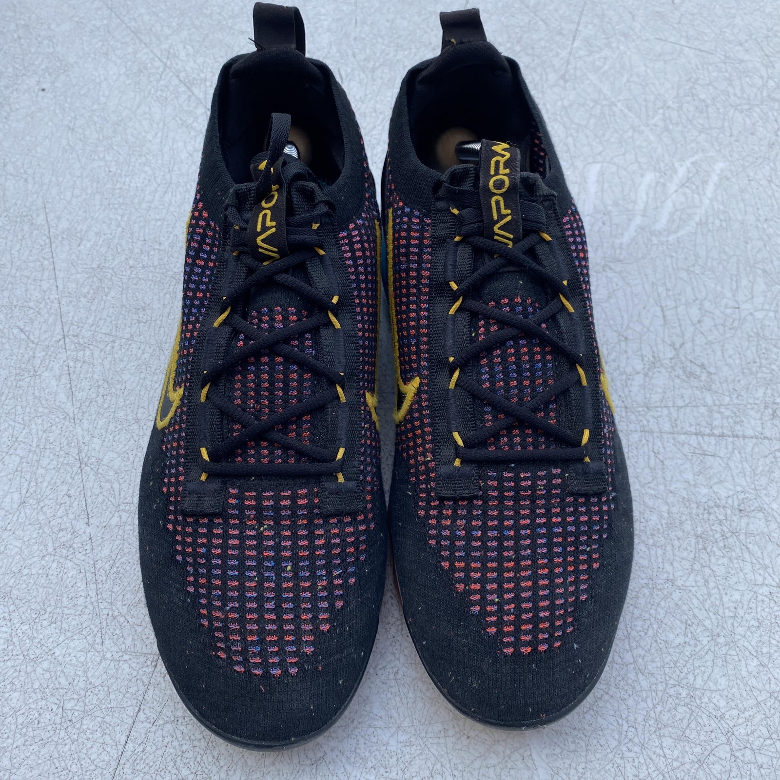 Nike Air VaporMax 2021 Flyknit Shoes Mens 11 Black Yellow Sneakers DV2118-001