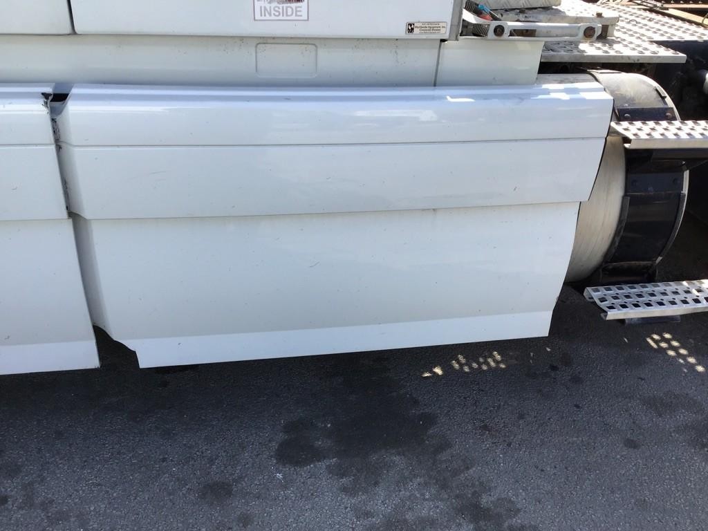 For 2012 VOLVO VNL SIDE FAIRING Left ,  OH