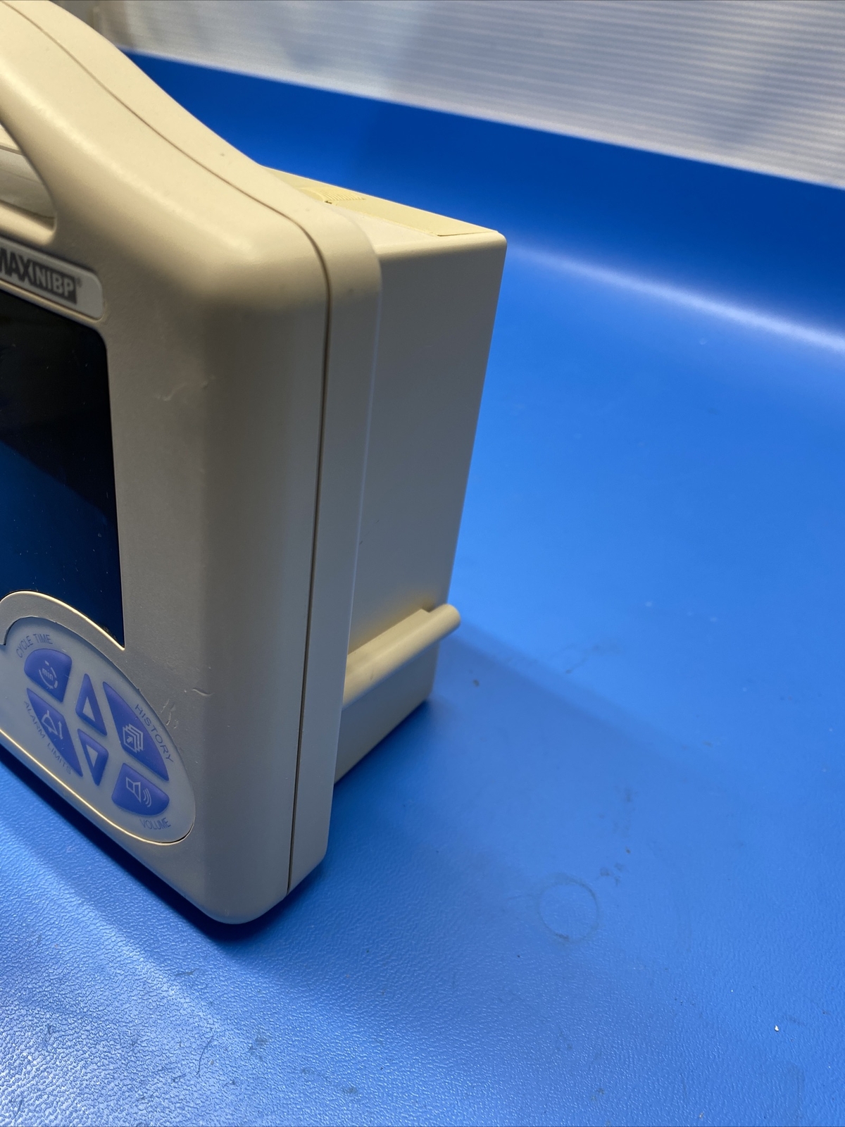 CASMED 740 Vital Signs Monitor