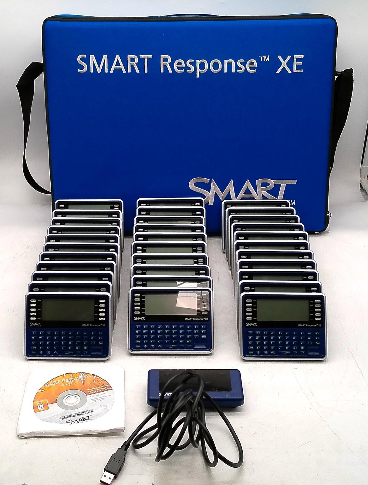 SMART RESPONSE XE 32X 03-00182 STUDENT RESPONSE DEVICES & 03-00181 RECEIVER