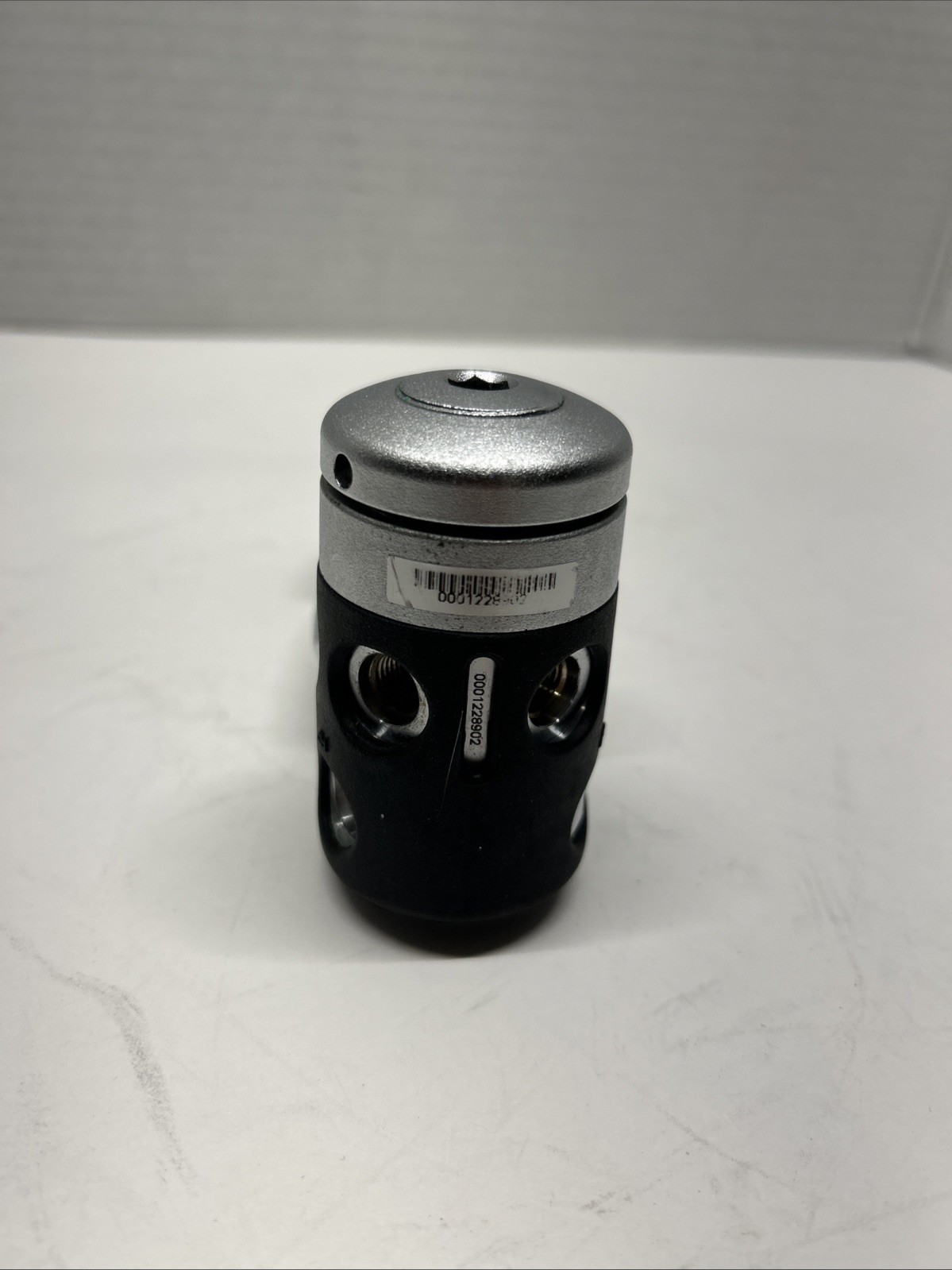 Oceanic DX4 First Stage Regulator. Tested. Scuba Diving.
