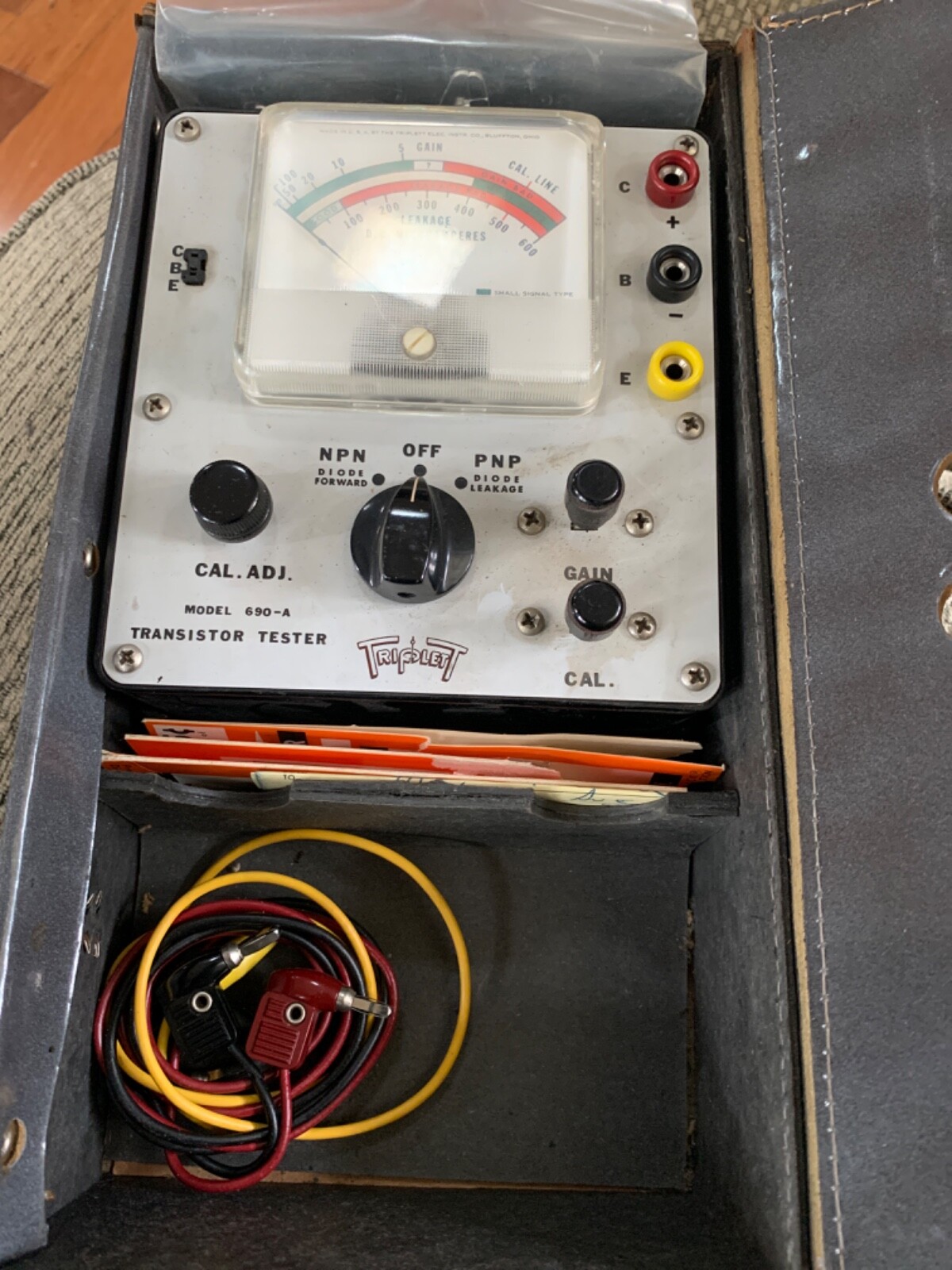 Vintage Super Rare Triplett Transistor Tester Model 690 Made In USA Microamperes