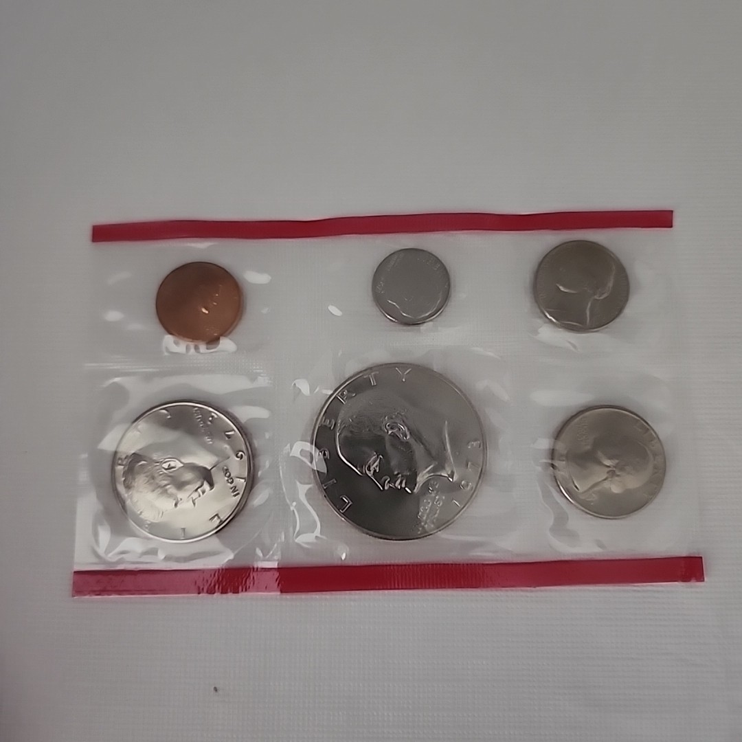 U.S. Mint 1973 Uncirculated Coin Set