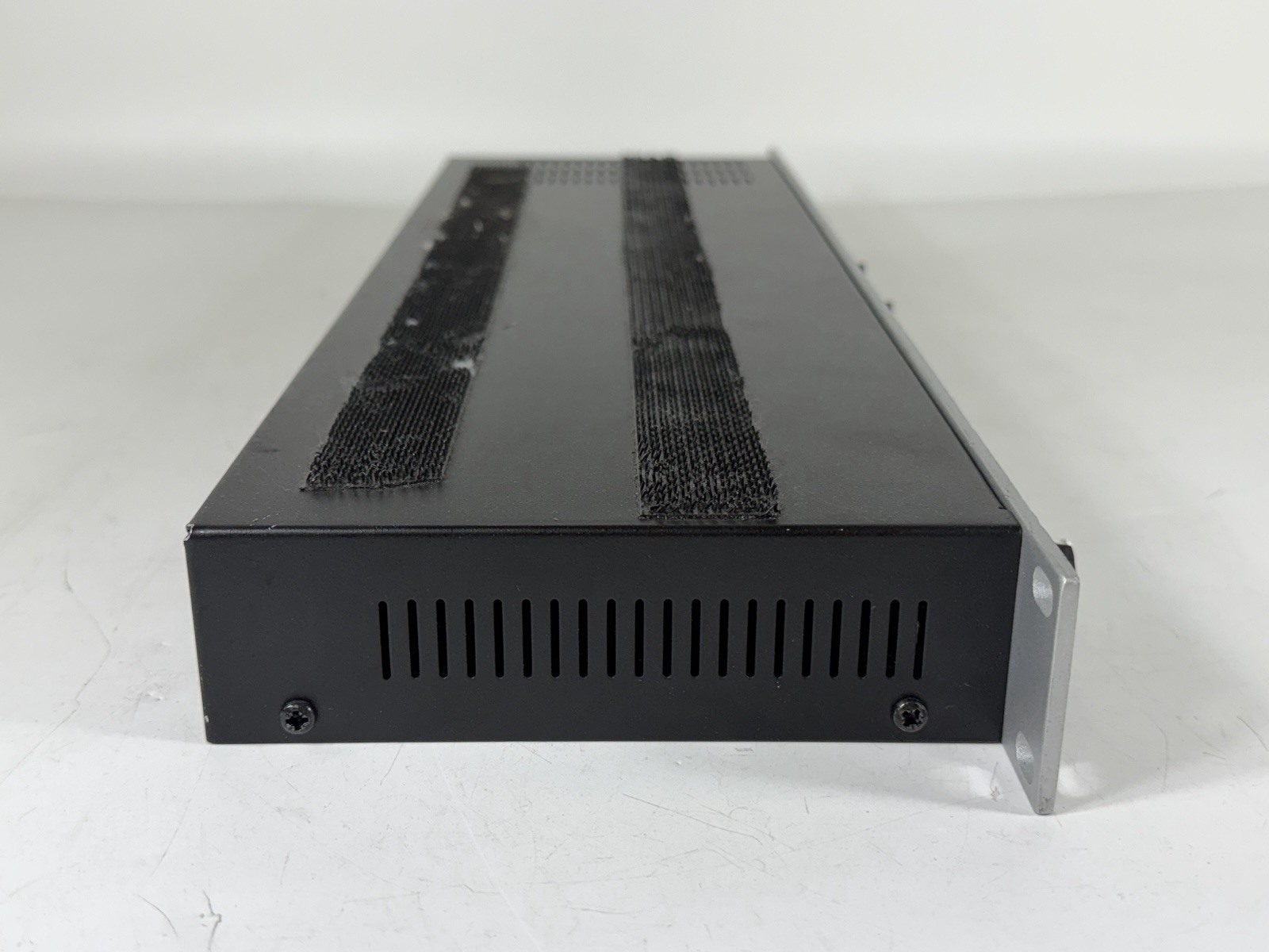 DBX 215S Dual Channel 15-Band Graphics Equalizer with Power Cable - Tested