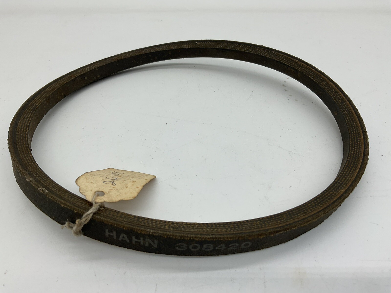 OEM HAHN 308420 HEAVY DUTY V-BELT 1/2" X 23"
