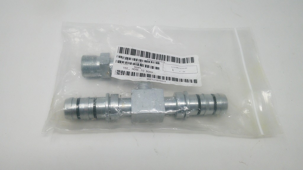 EJ3158-121616S Fitting Mfg.: Aeroquip Condition: New Surplus