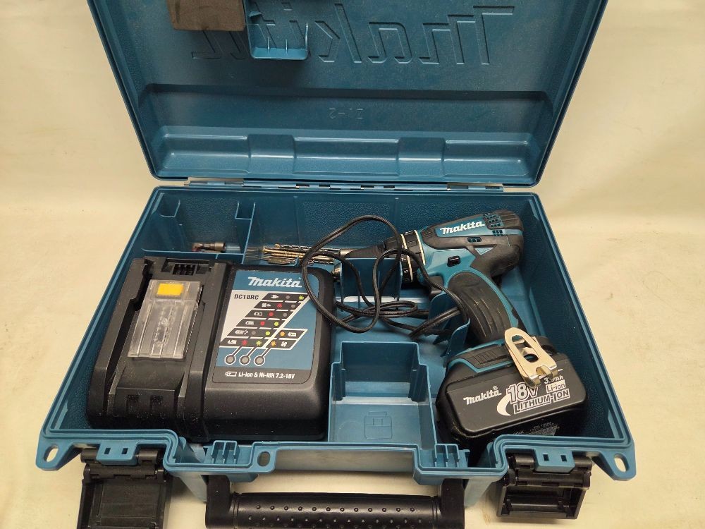 MAKITA XPH01 CORDLESS DRILL