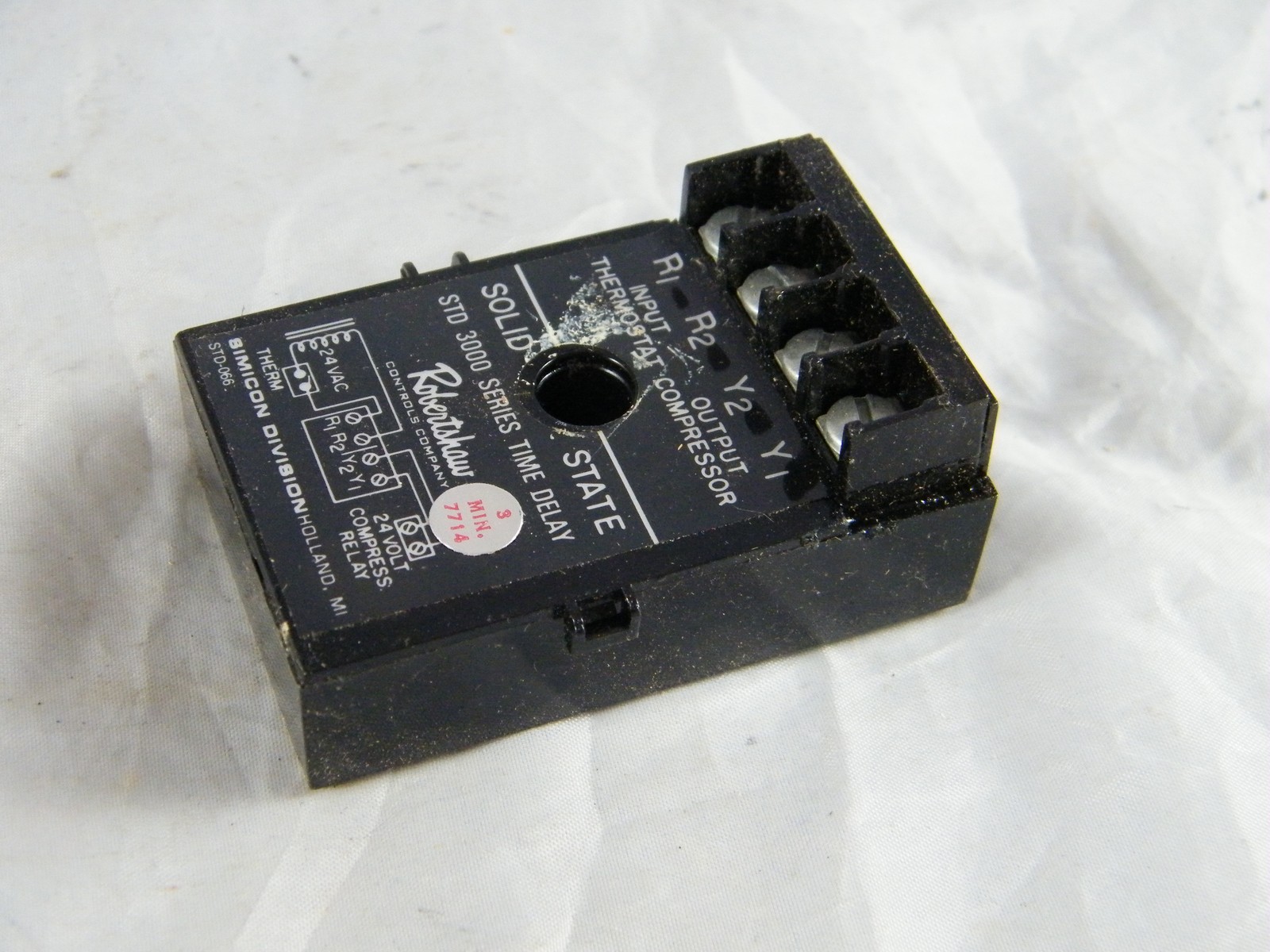 NEW ROBERTSHAW COMPRESSOR PROTECTOR ~ PART # RE3310-183