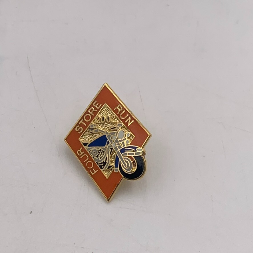 VTG Rare Four Store Run Harley Davidson Motorcycle Club Riders Pin Badge Diamond