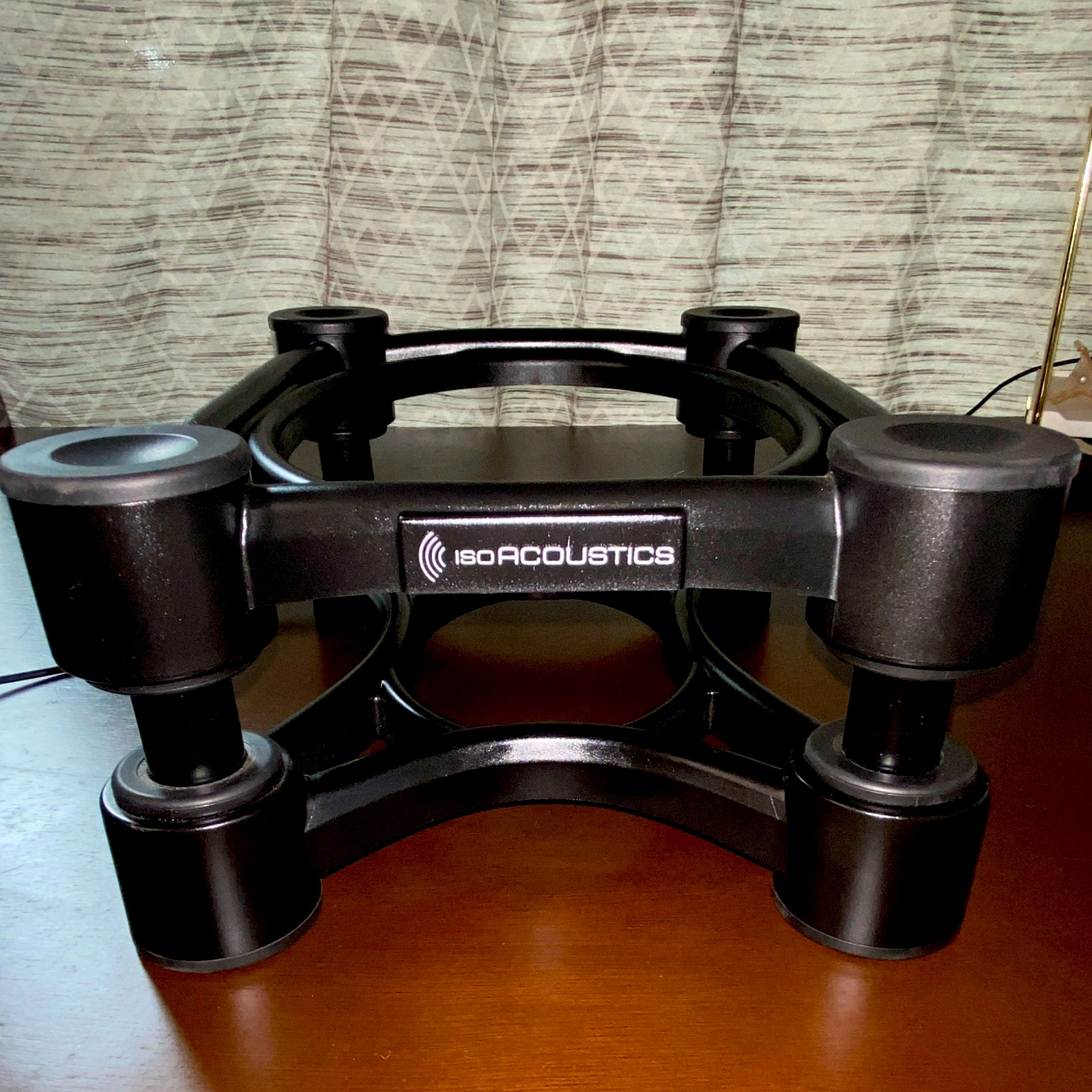 IsoAcoustics Anti-Vibration Isolation Stand Platform for Speaker/Subwoofer Black