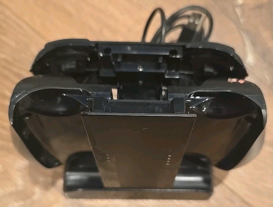 PDP Pro Charging Grip Charger Case Stand for Nintendo Switch Controller 👌