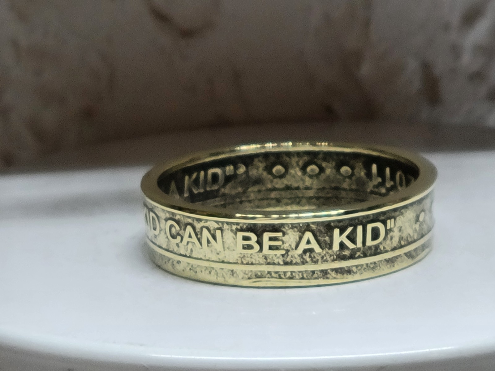 CHUCK e CHEESE - 2011 - Size 12 Token Coin Ring