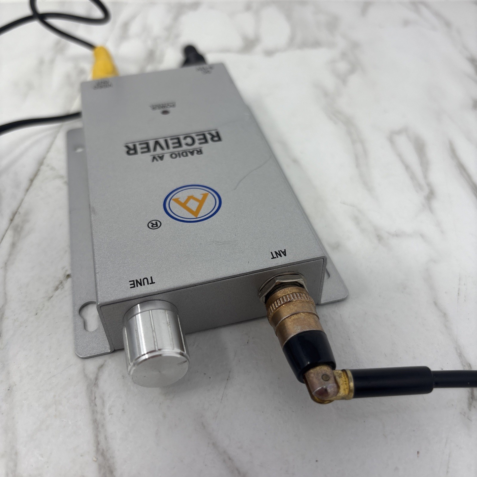 RADIO AV RECEIVER 9v