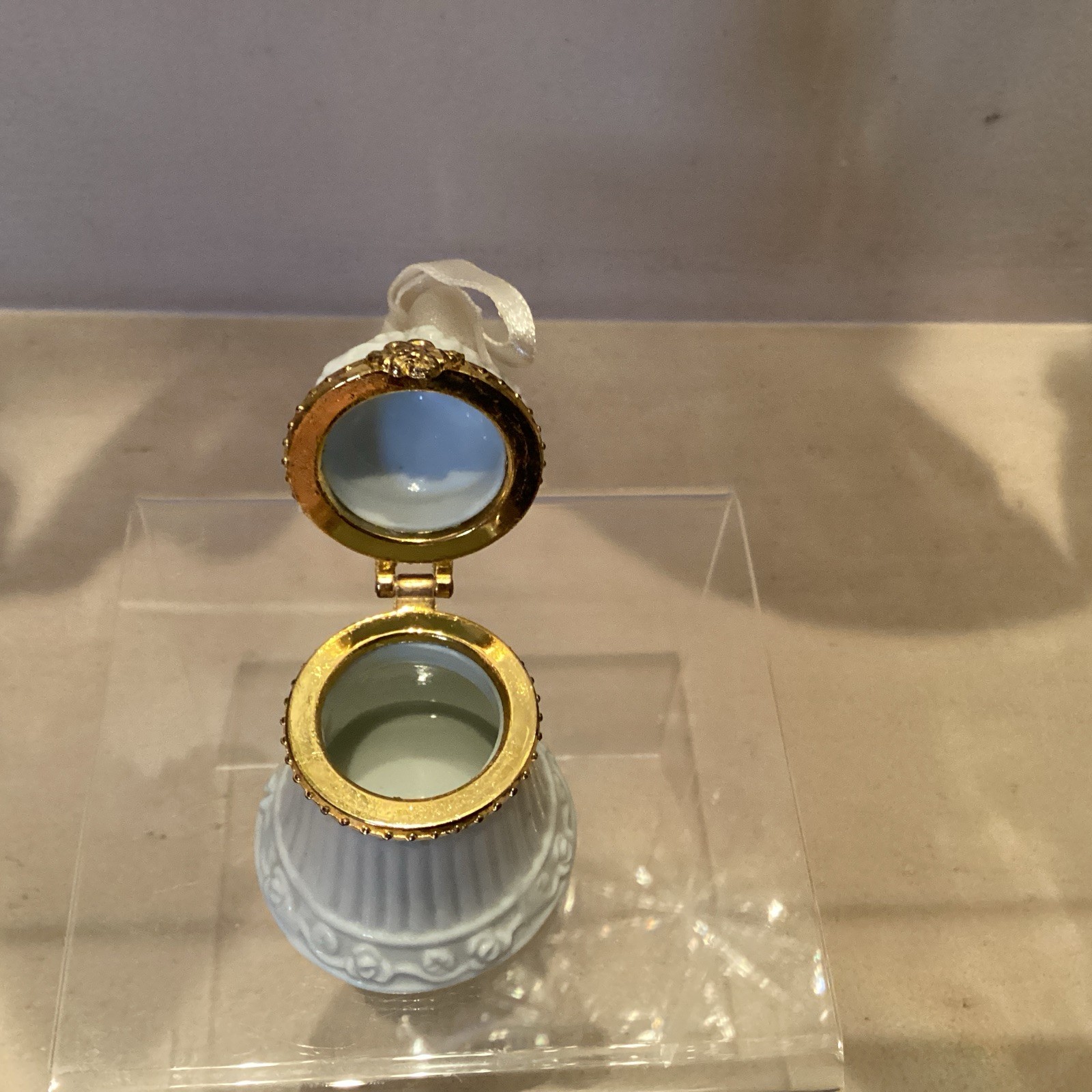 TRINKET BOX - WEDDING BELL With White Bow Wedding Gift