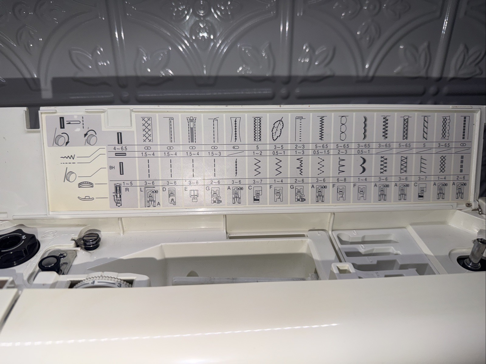 Janome Decor Excel 5018 Sewing Machine. Stitches Great-Reverse Does Not Work.