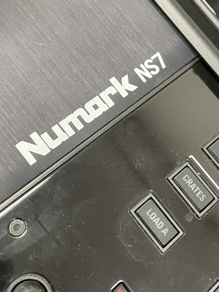 NUMARK NS7 DJ CONTROLLER (EZ2006242)