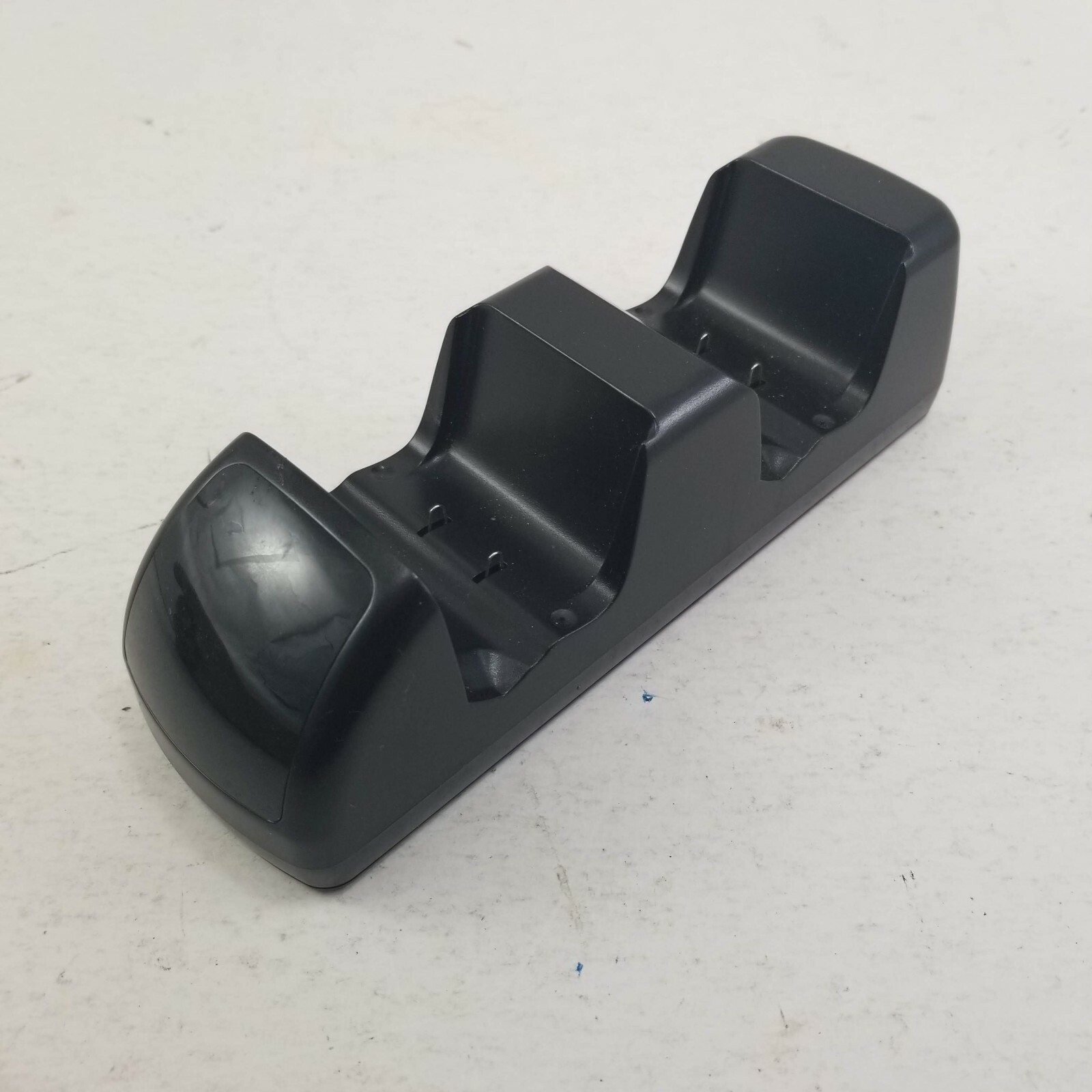 Xbox One X Dual Charge Charging Station Model SND-400 Tested