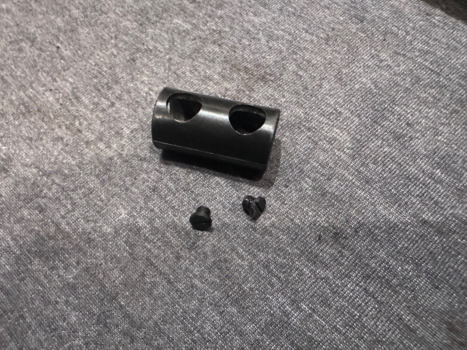 Knight LK-93 Inline Muzzleloader .50 Cal Rifle 1 Ramrod Thimble w/ Screws