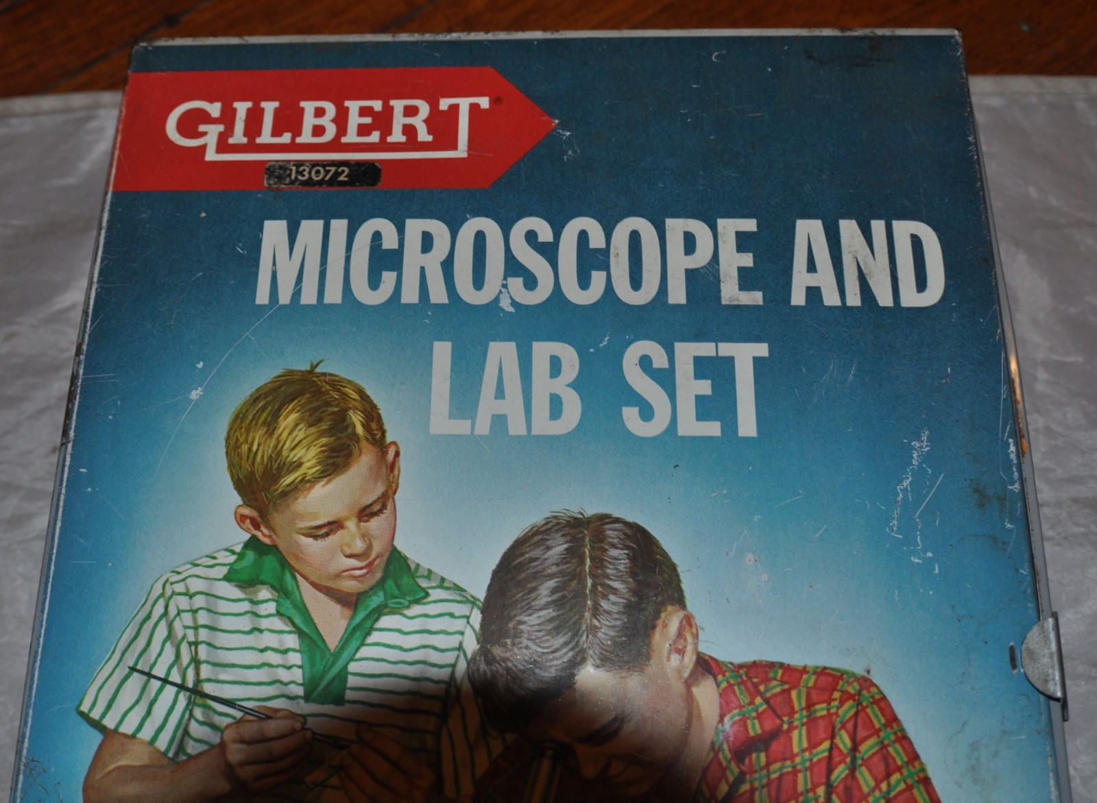 VINTAGE GILBERT MICROSCOPE AND LAB SET #13021