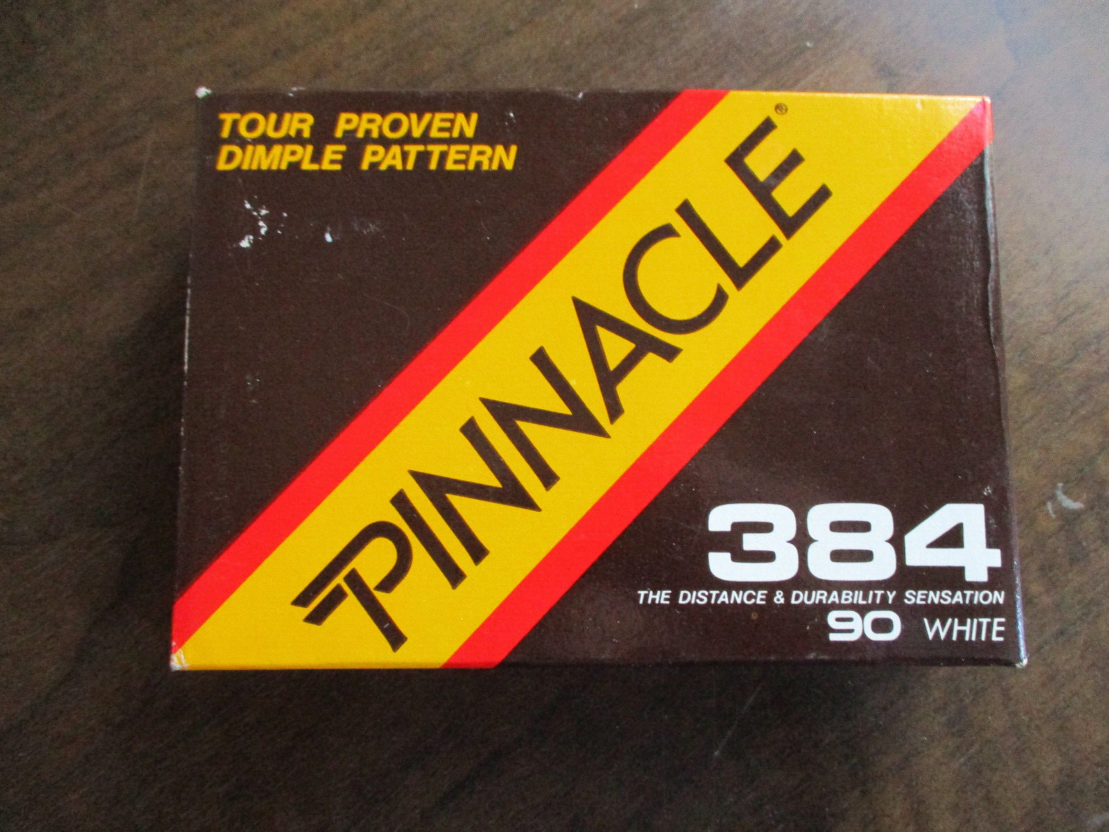 12 Vintage Pinnacle 384 White Golf Balls New Original In Box $4.95