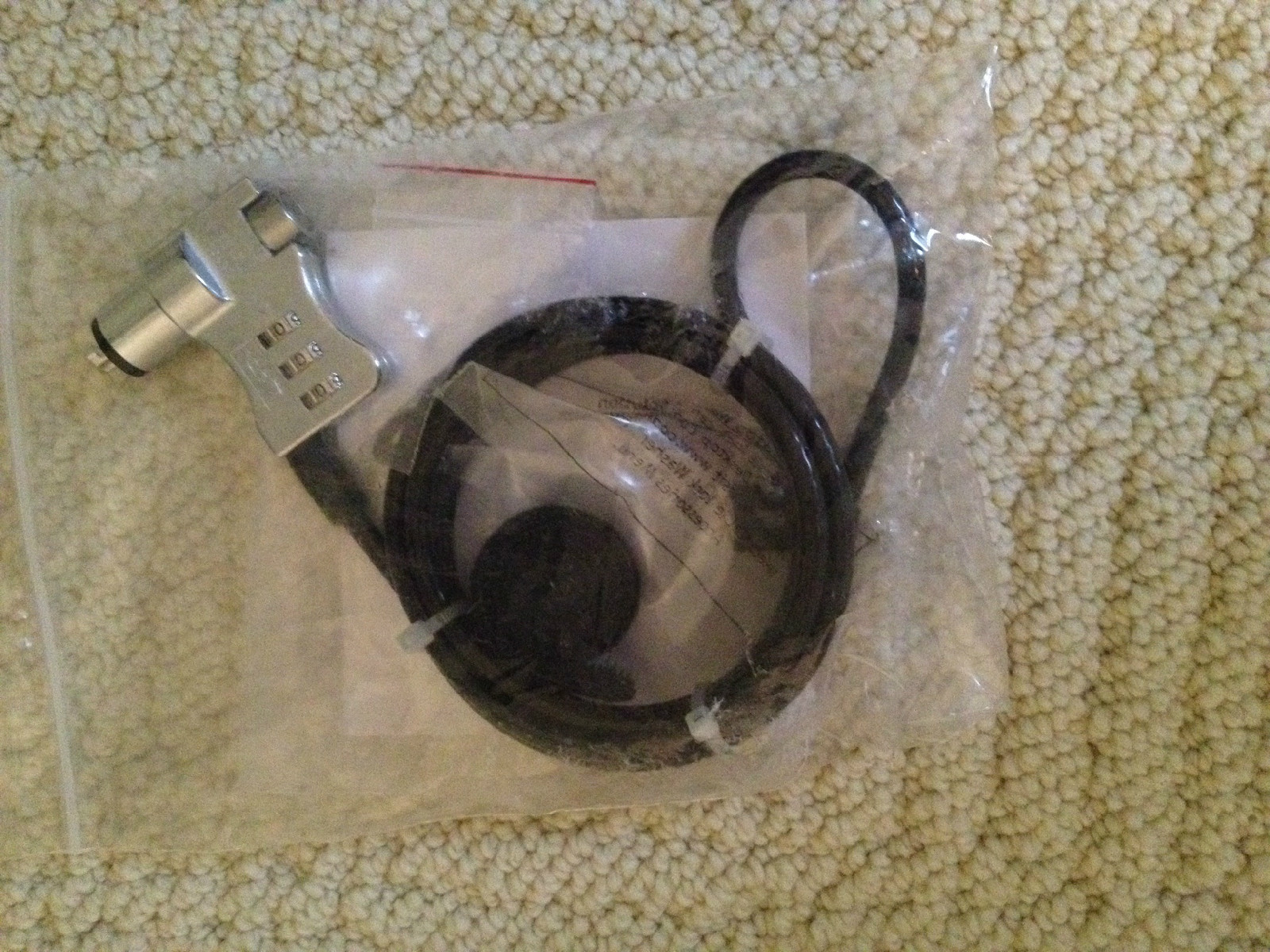 COMBINATION LOCK FOR LAPTOP - NEW