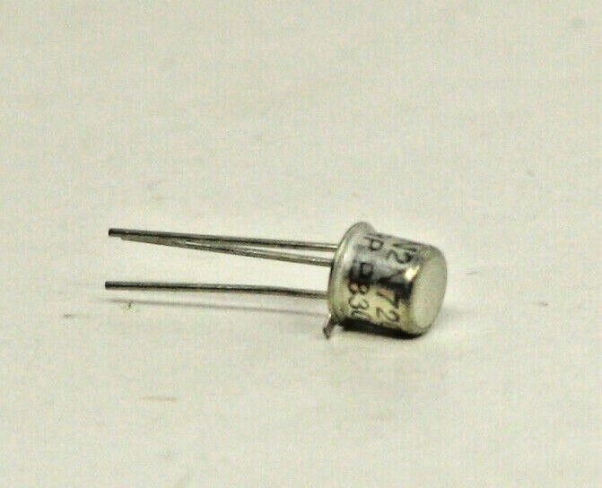 One (1) NOS JAN CRP 2N720A High Voltage Silicon NPN transistor TO-18