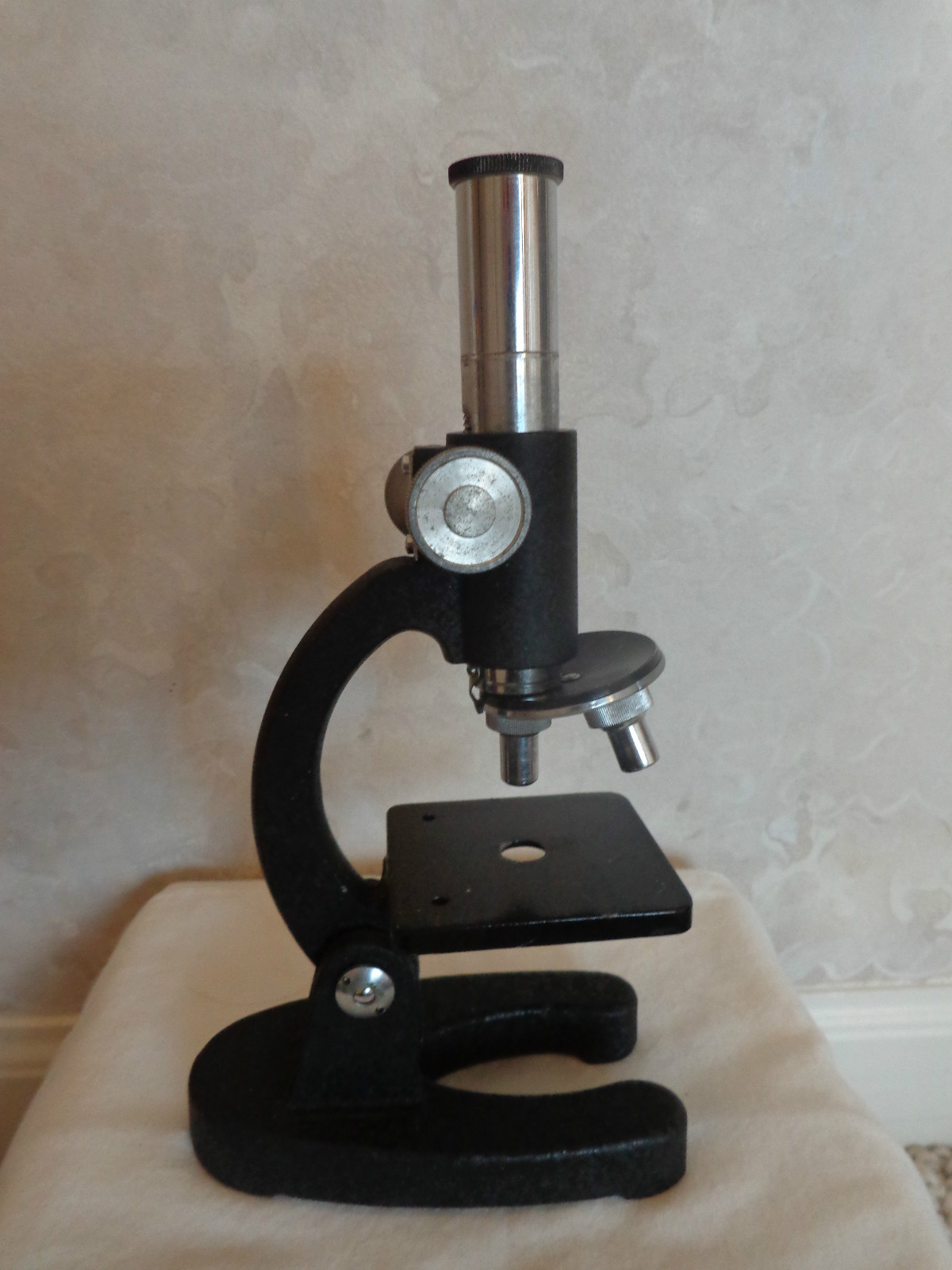 Vision Master Microscope Vintage 100X, 200X 300X needs repair (#2473).