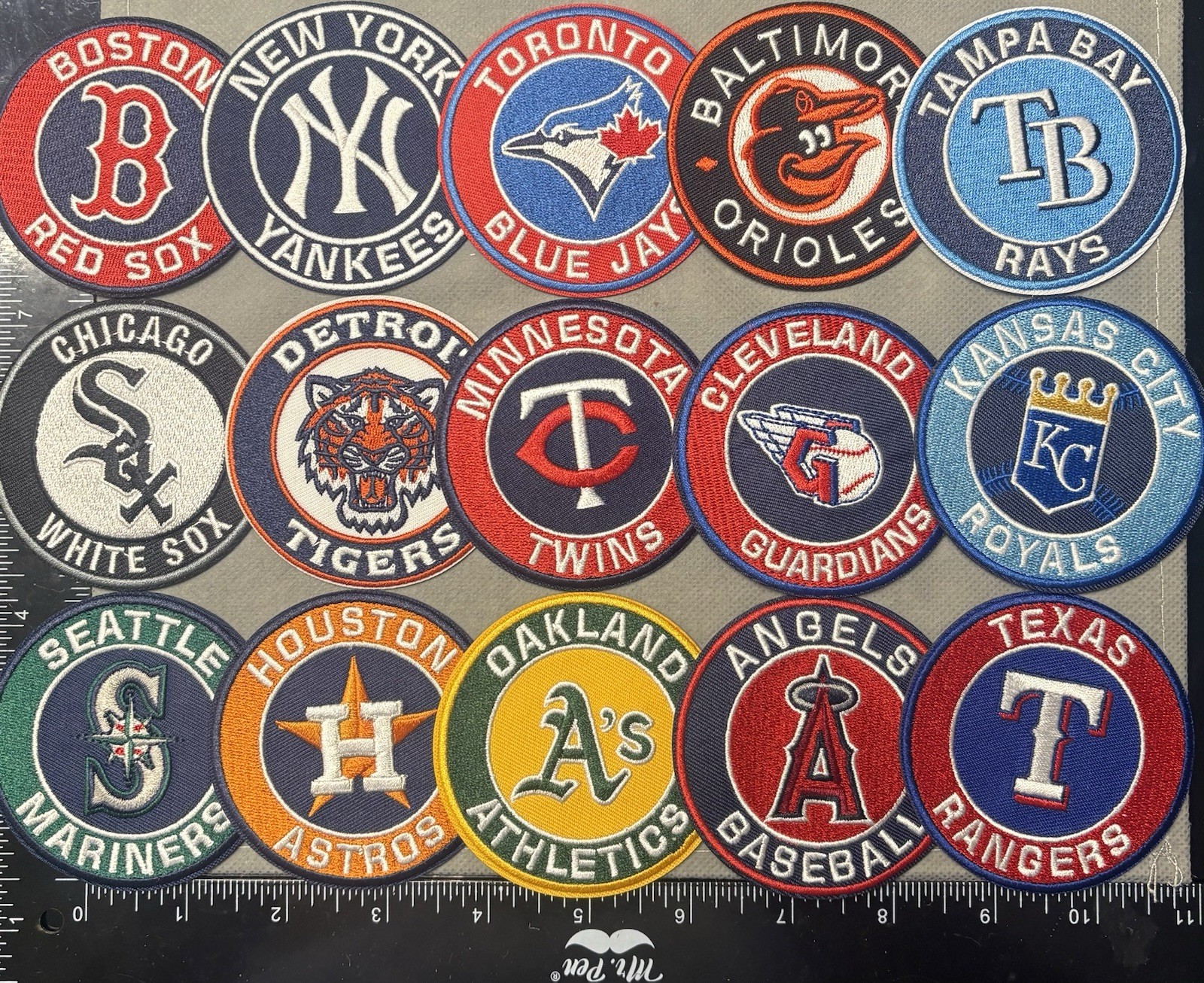 * 30 LOT * ALL MLB TEAMS LOGO 3" ROUND IRON ON PATCHES + MLB LOGO SHIPS FREE