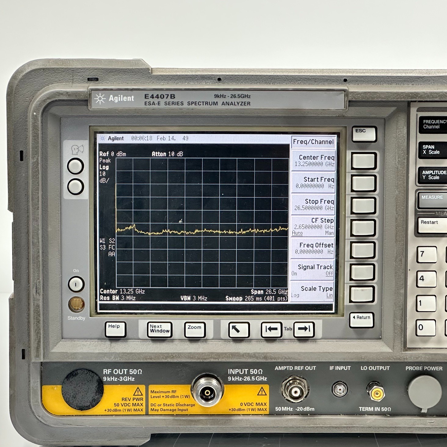 Agilent E4407B ESA-E Spectrum Analyzer w/ Options: 1D5, 1DR, A4H, AYZ, B72