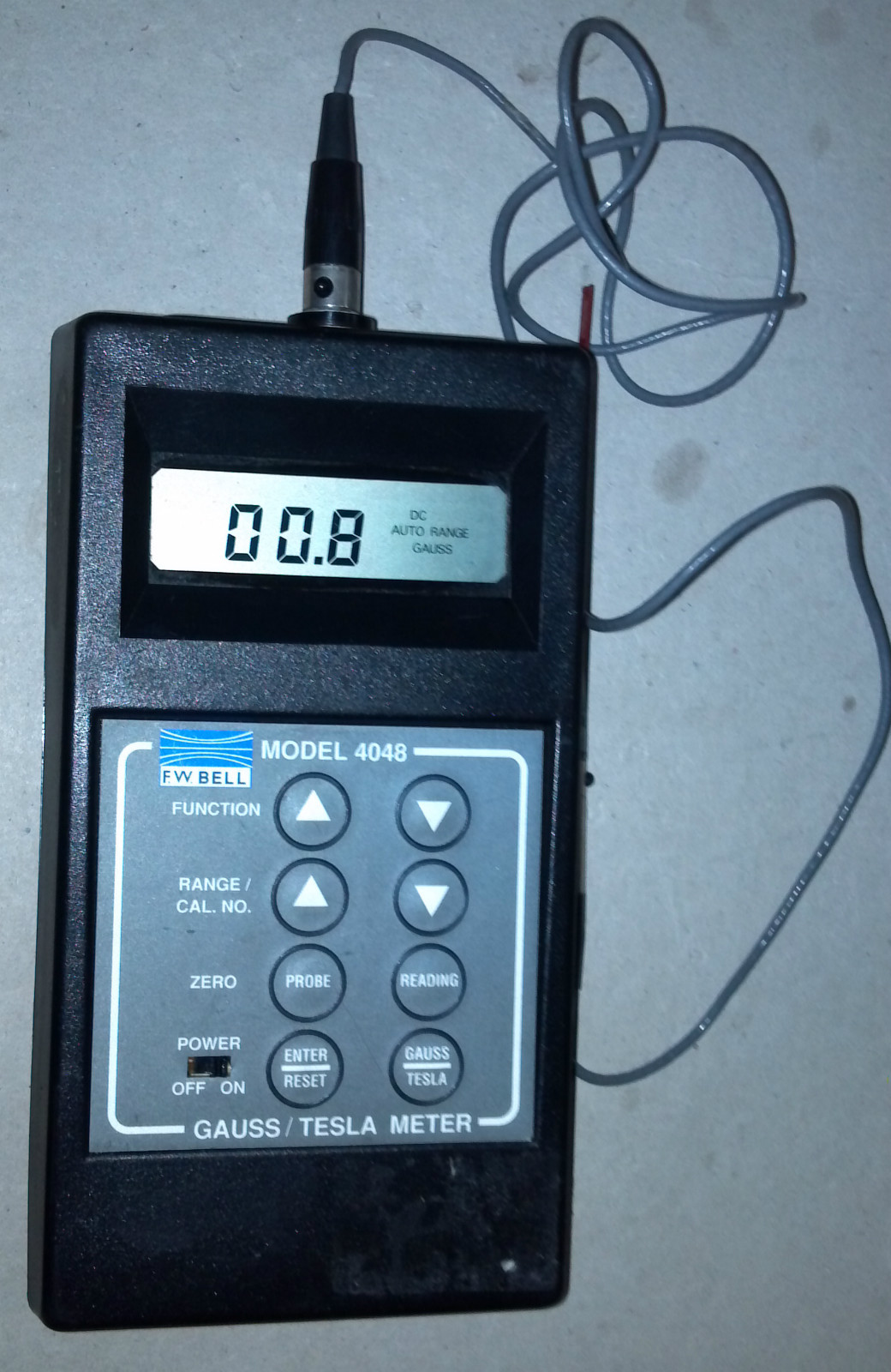 FW Bell 4048 Gauss/Tesla Meter with T-4048-001 Probe
