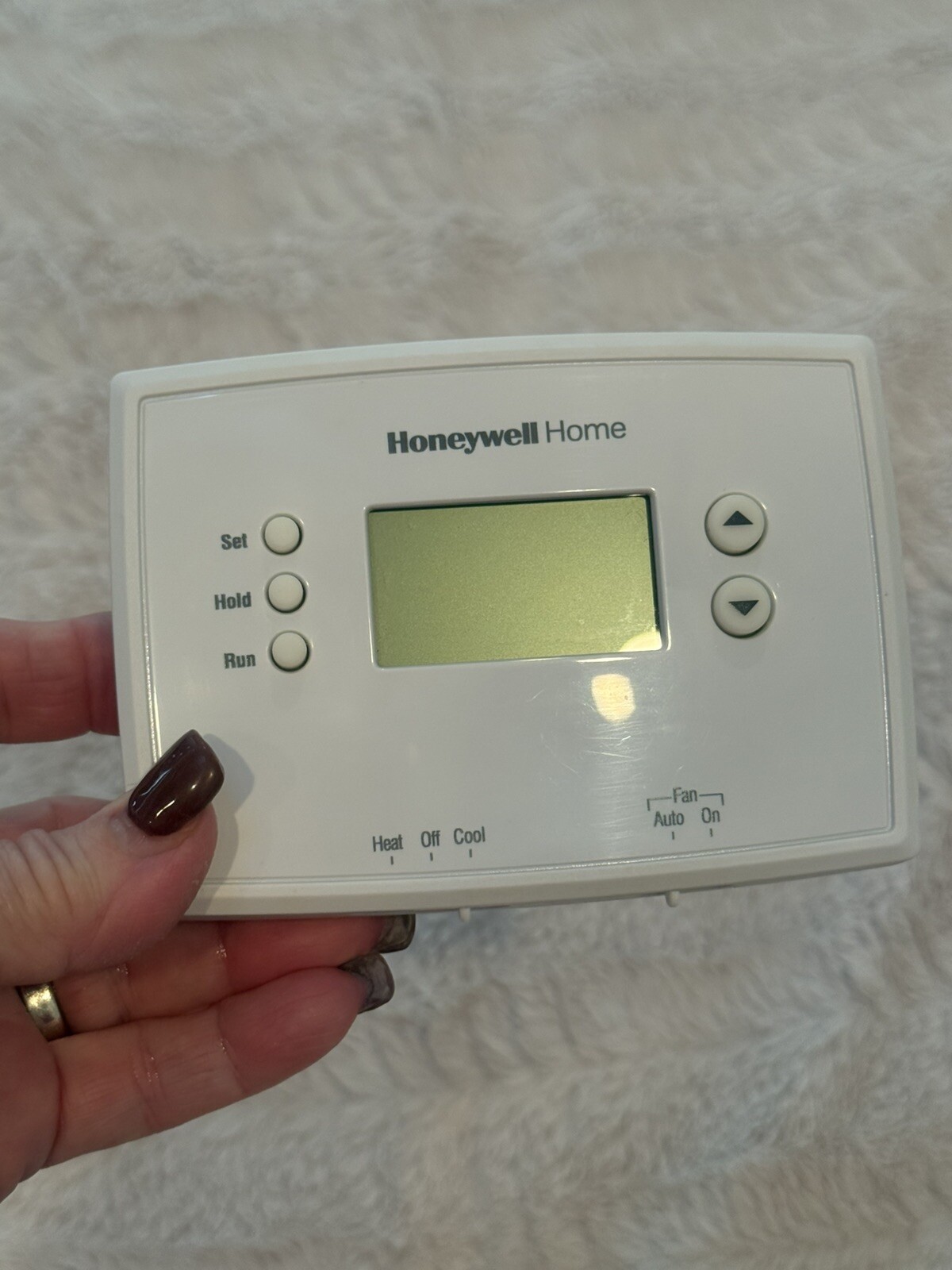 Honeywell Home Digital Non-Programmable Thermostat RTH111B1024