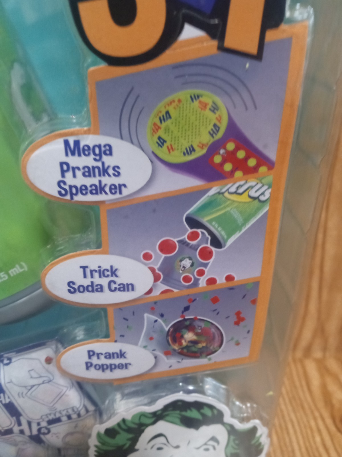 The Joker Ultimate Prank Kit DC Comics Tricks-Gags READ Halloween Costume Props