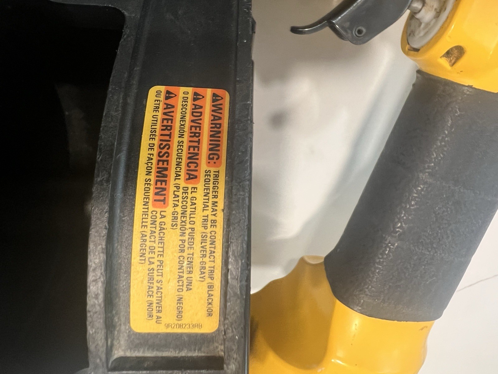 DEWALT 15 Degree Pneumatic Coil Nailer